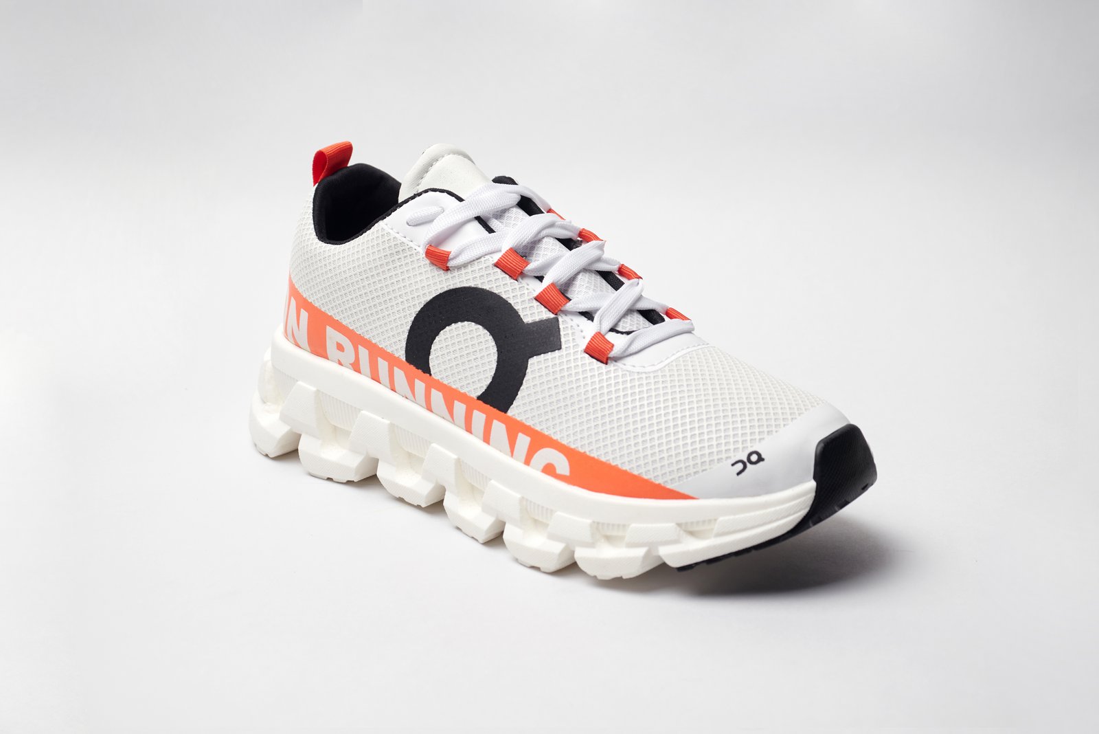 ON CLOUD RUNNING AA BLANCO/NARANJA